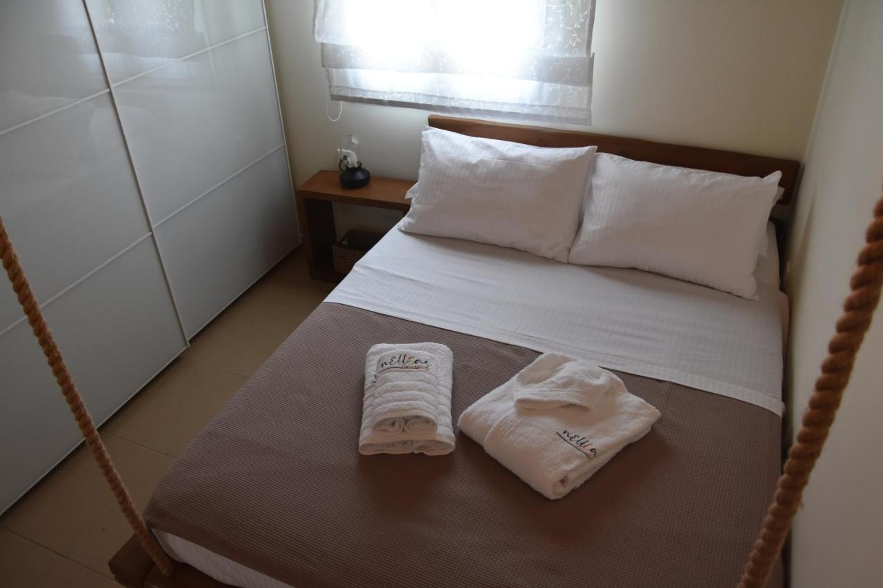 Nelleas Home Adamantas  Екстериор снимка