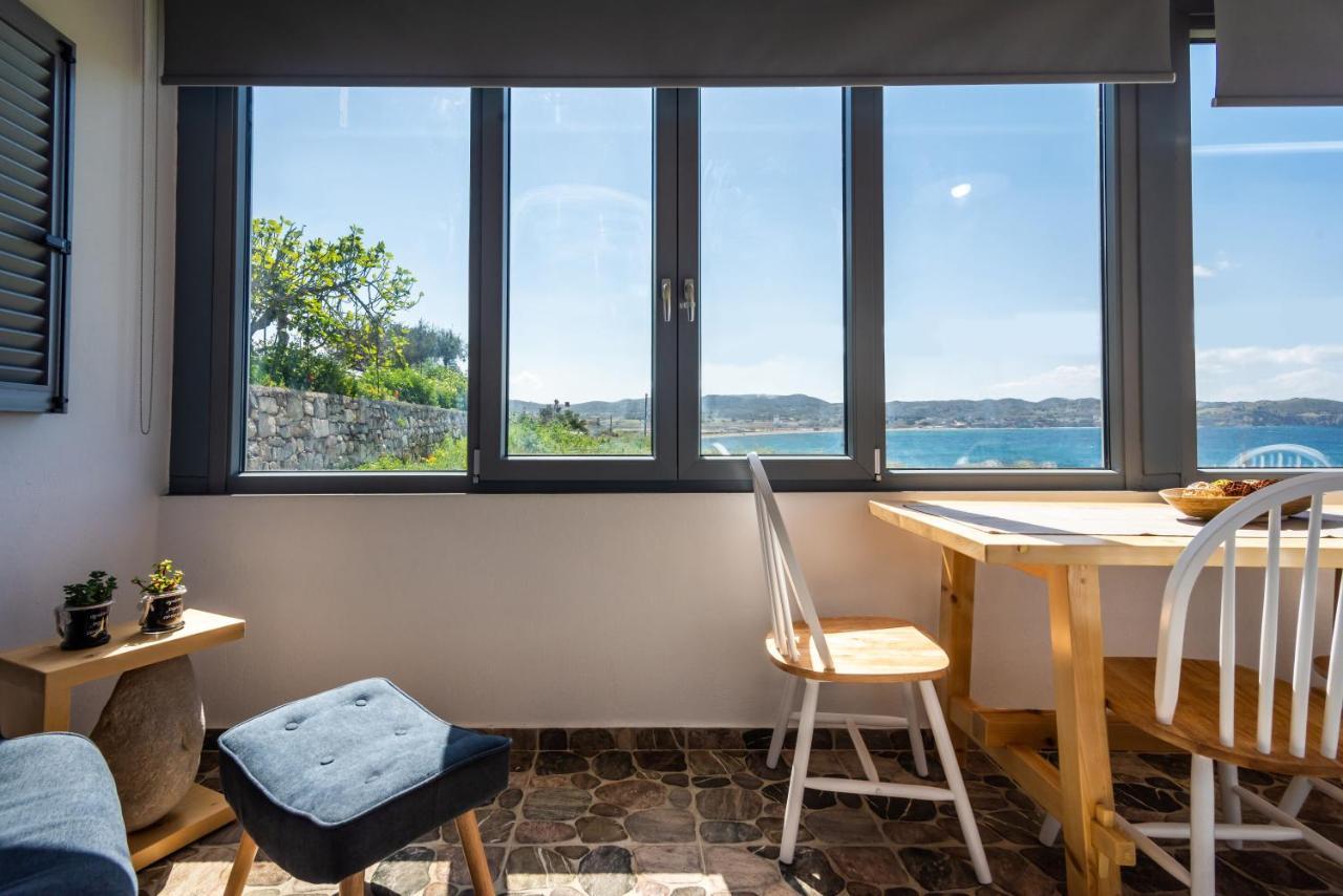 Nelleas Home Adamantas  Екстериор снимка